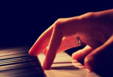 东契奇：我们大多时候是一起讨论排名 我们必须一场一场地打.